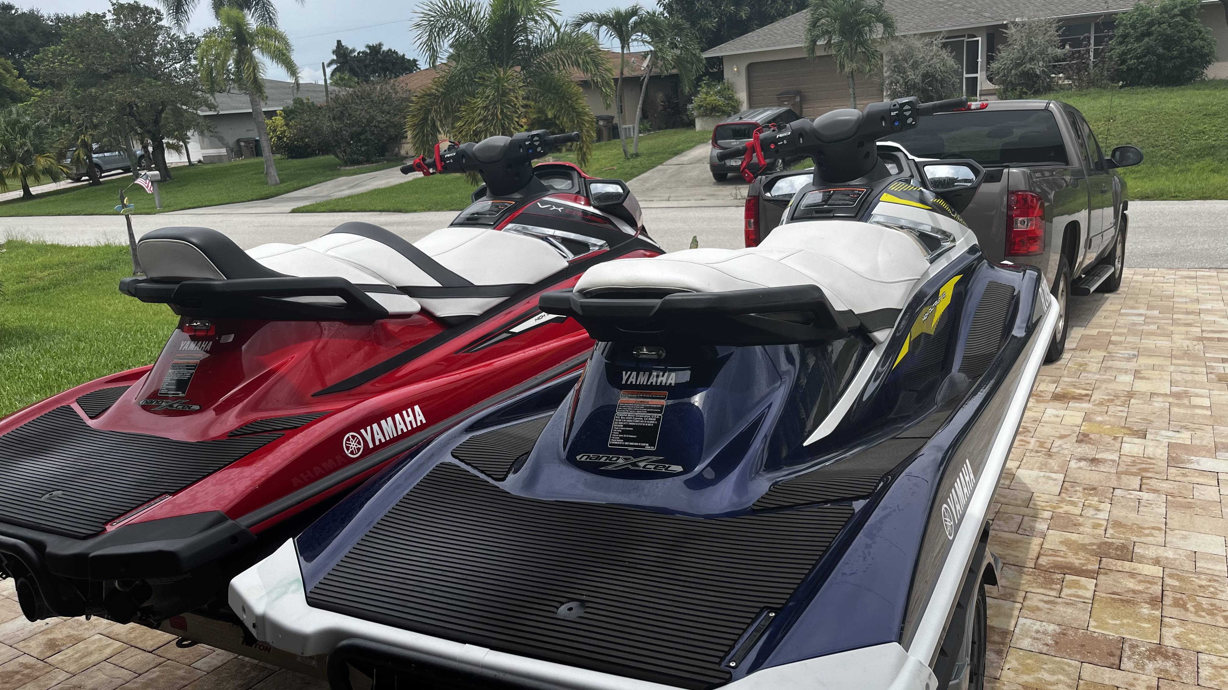 Jetski back blue